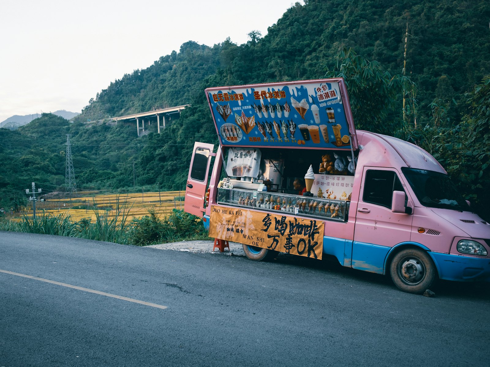 Food Truck landing page design preview